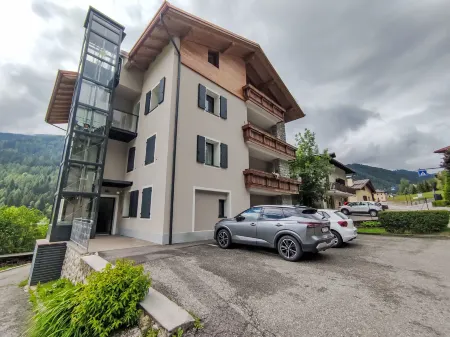 Casa Maya Ski & Bike