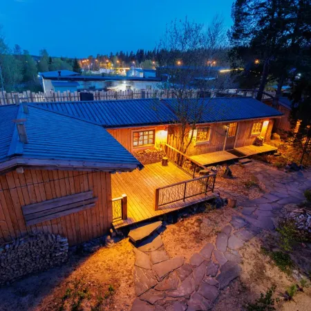 Udivitelnoye Ryadom Apart-Hotel