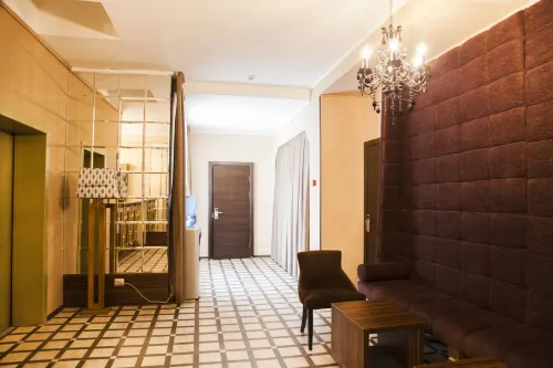 Arl Hotel