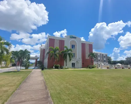 Holiday Inn Express & Suites TRINCITY TRINIDAD AIRPORT by IHG Hotels in Piarco