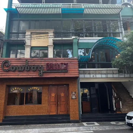 Cowboy Hotel Quy Nhơn