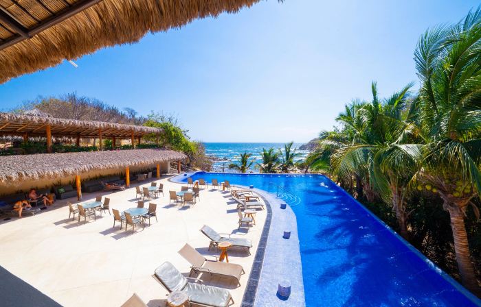 Coral Blue Huatulco All Inclusive