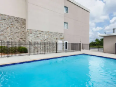 La Quinta Inn & Suites by Wyndham Cullman Hotels in Cullman