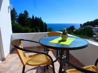 Deluxe Studio  with Panorarmic studio Hôtels à : Ulcinj