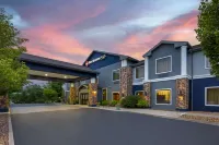 Best Western Plus Victor Inn  Suites - parking