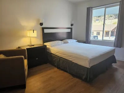 H&H Motor Lodge Hotels in Black Hawk