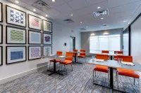 Holiday Inn Express & Suites Middletown - Goshen Hotels in Goshen
