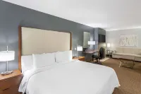 Best Western Plus CottonTree Inn