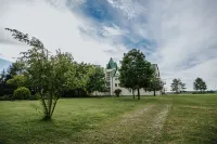 Emmaus Volga Klub Hotel Hotels in Kalininsky District