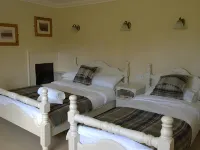 The Helyar Arms Hotels near Yeovil Hospital