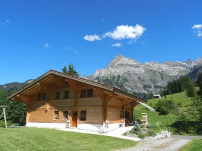 Majelas Heiti Hotels near Cabane-Glacier 3000