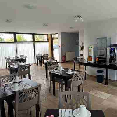 Logis Hôtel la Bergerie Dining/Meeting Rooms