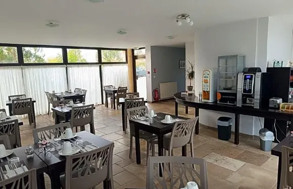 貝日裏餐廳酒店