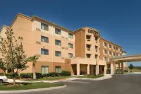 Courtyard by Marriott San Antonio Lackland - ที่มีสปา