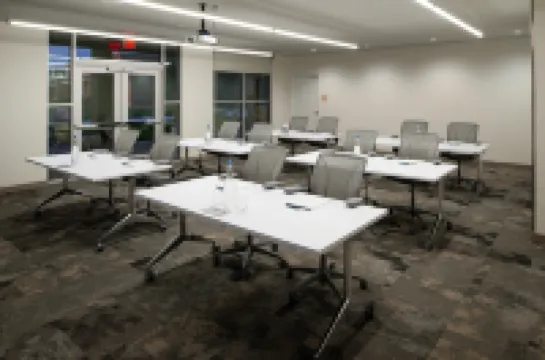 Element Overland Park