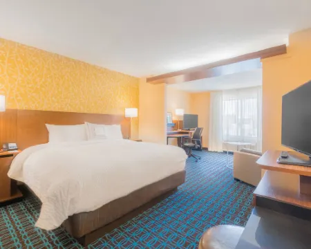 Fairfield Inn & Suites Gaylord Hotels in Otsego County