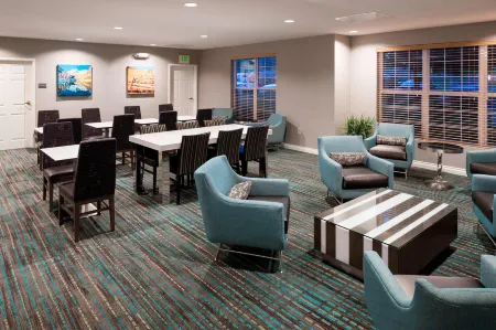 Residence Inn Denver Highlands Ranch Отели рядом с достопримечательностью «Парк штата Чатфилд»