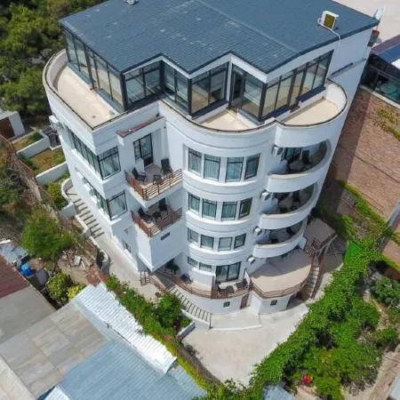 Vista Hotel