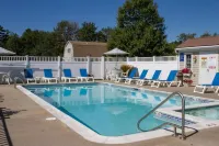 Flagship Inn Hotels in Boothbay