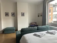 Charmant appartement à Uccle avec vue sur la ville Hôtels à proximité de : Tape à l'œil