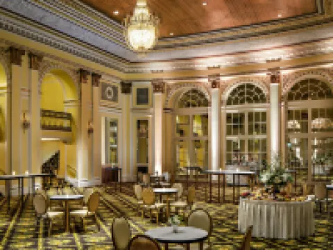 Amway Grand Plaza, Curio Collection by Hilton Hotels in Grand Rapids