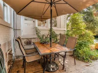 Charming Carriage House in Capital Hill