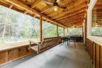 Scenic Adirondack Cabin w/ Hot Tub - River Bend - Chalets
