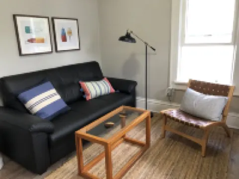 Remodeled 2nd-floor apartment blocks from Mayo