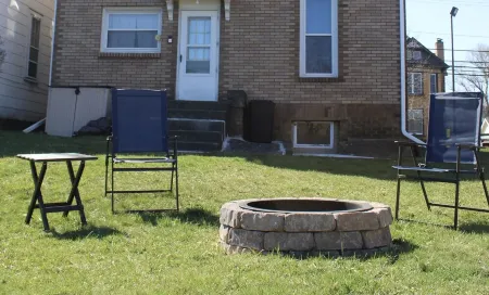 The Modern Gem with GAME ROOM! Pet friendly