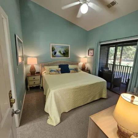 2nd floor 2 BR, 2 bath, Sunset Beach 5 mins from Ocean @ Sea Trail Golf Resort