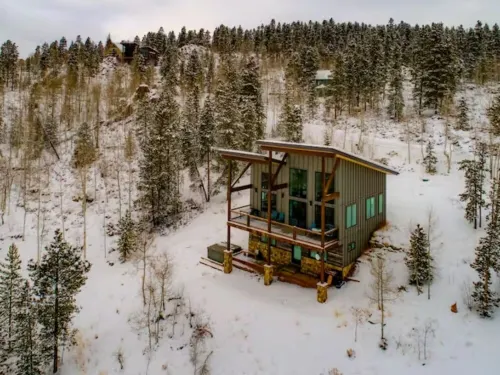 Scandinavian-Inspired Escape: Modern Cabin w/ Spa