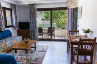 Apartamento Coral, Holiday Apartment in Puerto Pollença Hotel a Port de Pollenca