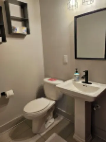 Cozy open concept home in beautiful Davidson near Lake Norman