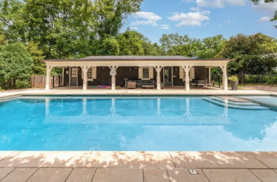 Parklike Estate in the Heart of Louisville w/Pool and Gardens -- Family Friendly Hotels in 