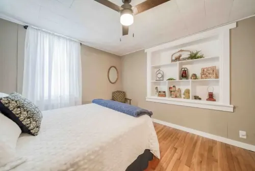 Vineyard Ridge Farmhouse • 3Br • 2BA • Vineyard View • Fire Pit •
