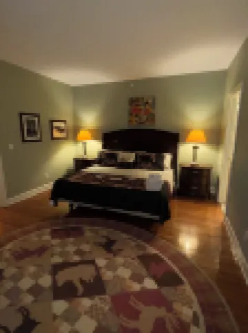 Hunter Mountain 2 Bedroom Condo - Steps to Ski Slopes!!