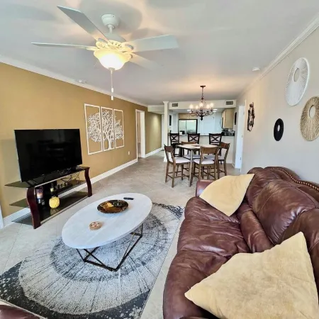 Seaside Treasure - Beach, Pool, Casino, Family Activities, Sunsets, Relax.