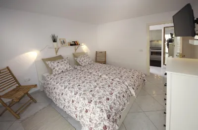 La Casita-very quiet location with stunning sea views and heated pool Hotels near Finca Tabaquera El Sitio
