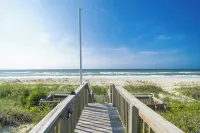Oceanfront Updated 5BR Duplex. Dog friendly!