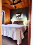 "Scotch Pine":  Classic North Shore Cabin Near Grand Marais