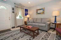 Peaceful 1-Bedroom Retreat in Town