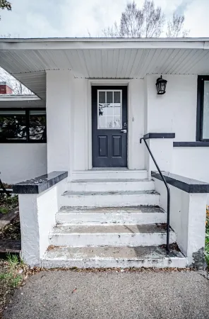 Newly renovated farmhouse!