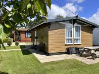 Alberta Lodge, Cedar Springs, Heacham. Just a few minutes walk to the beach.