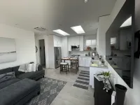 Casa de Orchard, 1BR/1BA Guest House in Point Loma