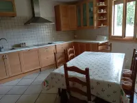 Grand Appartement Rez-de-chaussee Avec Jardin