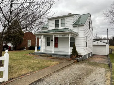 Cottage type private house in quiet neighborhood