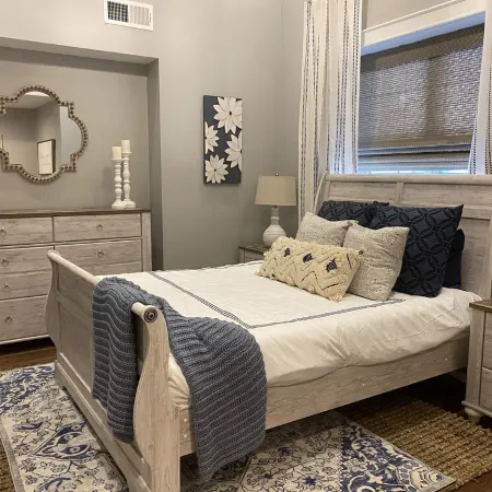 Psu Football/Sports/Concert/Homecoming/Move-in Weekend Getaway