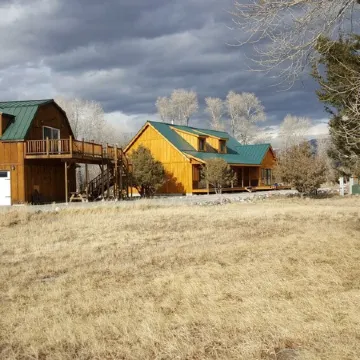 MT Yellowstone River Retreat, by Chico Hot SpringsCabin 1 bedroom 1 bathroom