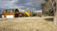 MT Yellowstone River Retreat, by Chico Hot SpringsCabin 1 bedroom 1 bathroom