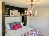 The Girlfriend Getaway - Centrally Located-Keyless Entry 메도레인 쇼핑센터 주변 호텔